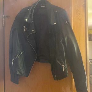 Black Rayon shell w polyester lining / Short Coat   Size XL